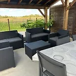 Du Perey Nyaraló *